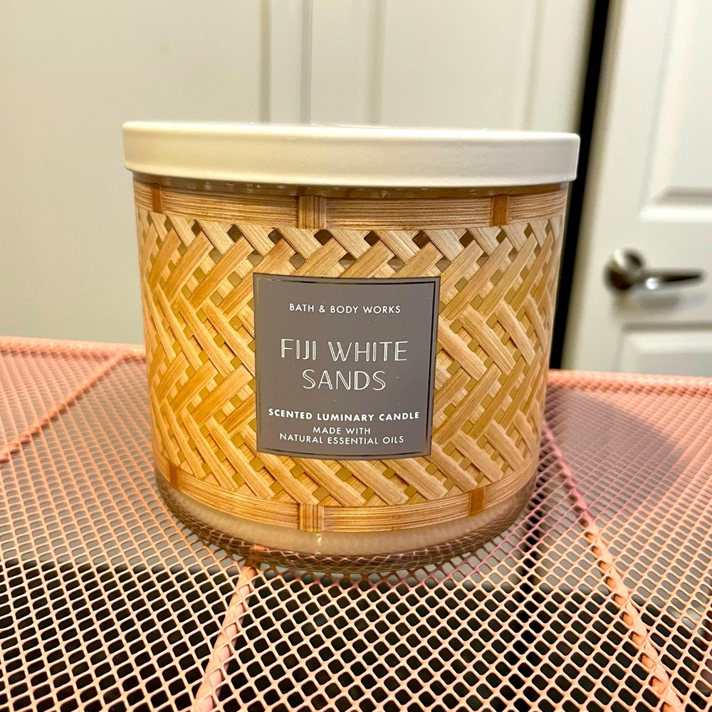 NWT Bath & Body Works/White Barn Fiji White Sands